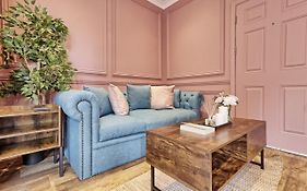 Urban Stylish Apartment - Southend Stays